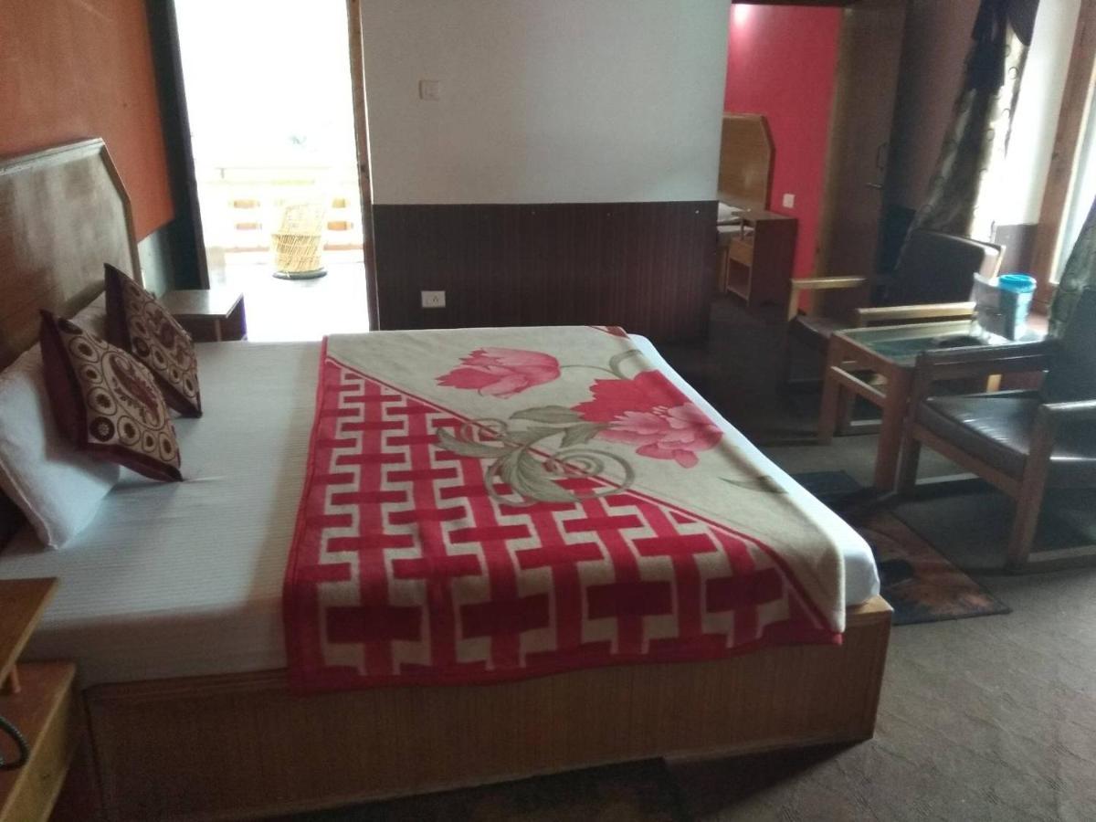 Hotel Hilltop Манали Экстерьер фото